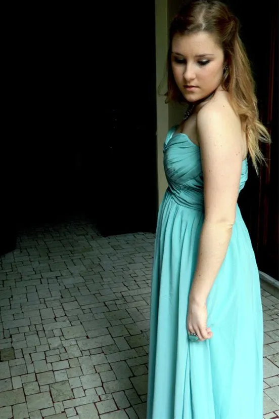A-line Sweetheart Floor Length Chiffon Sleeveless Prom Dress