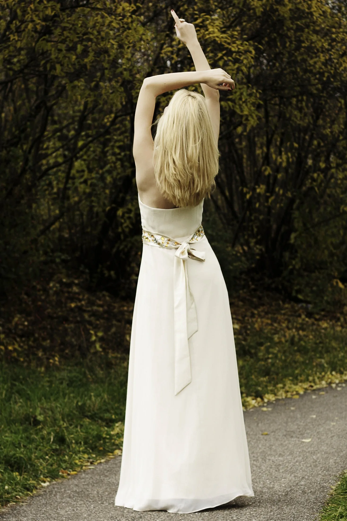 A-line V-neck Halt Floor Length Chiffon Rhinestone Evening Dress