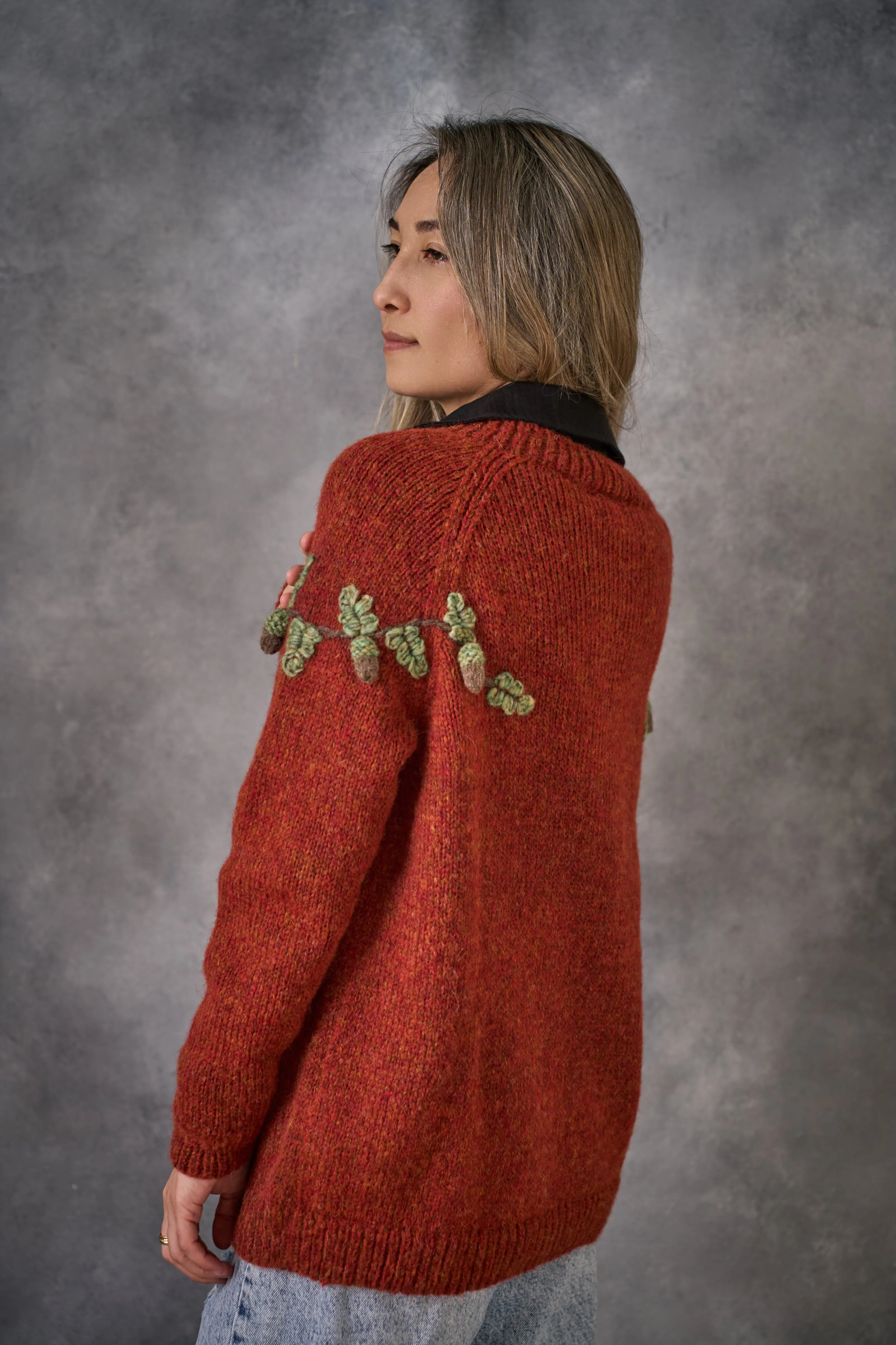 Adult Acorns cardigan | Red-orange