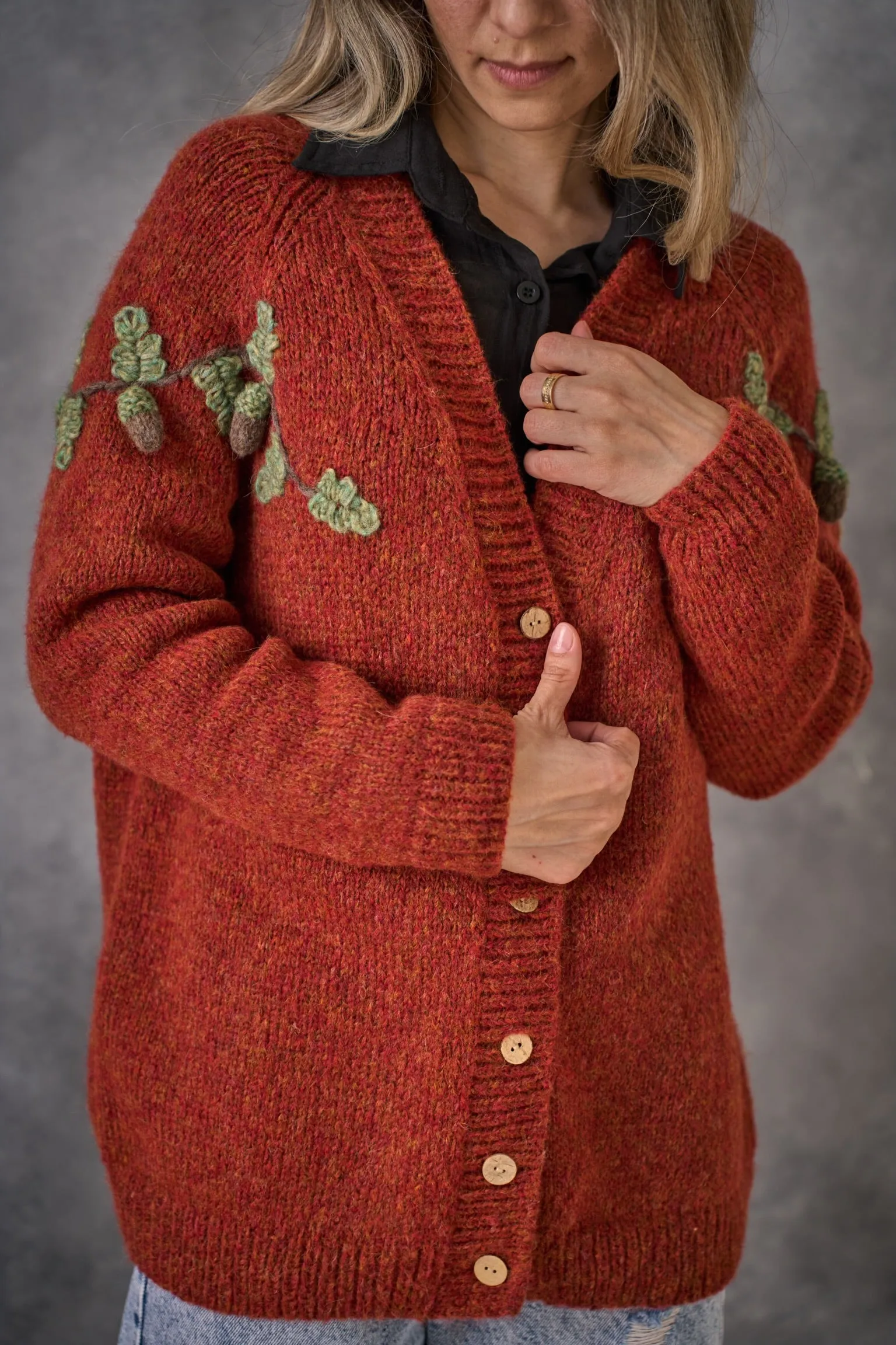 Adult Acorns cardigan | Red-orange