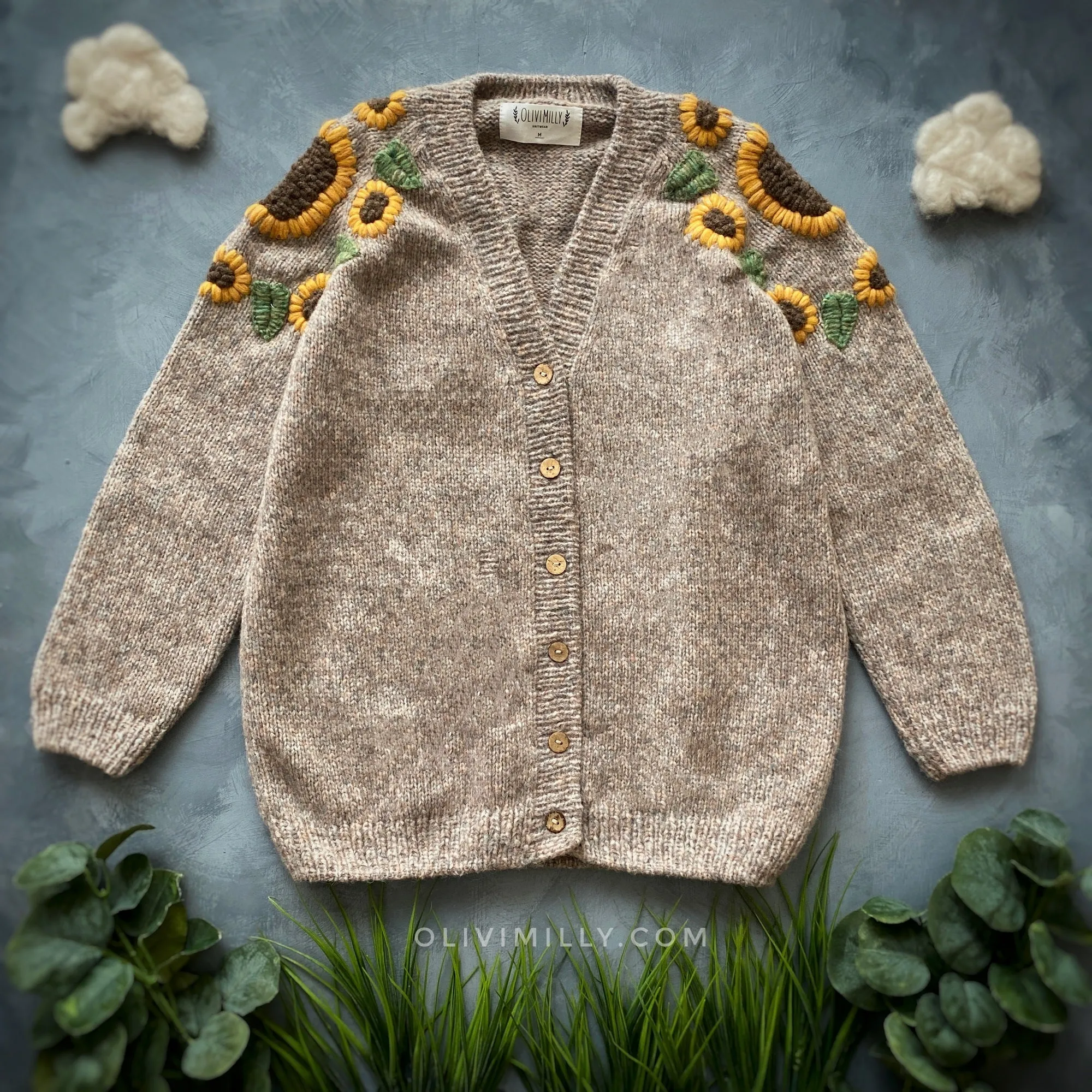 Adult cardigan Sunflowers | Beigebrown