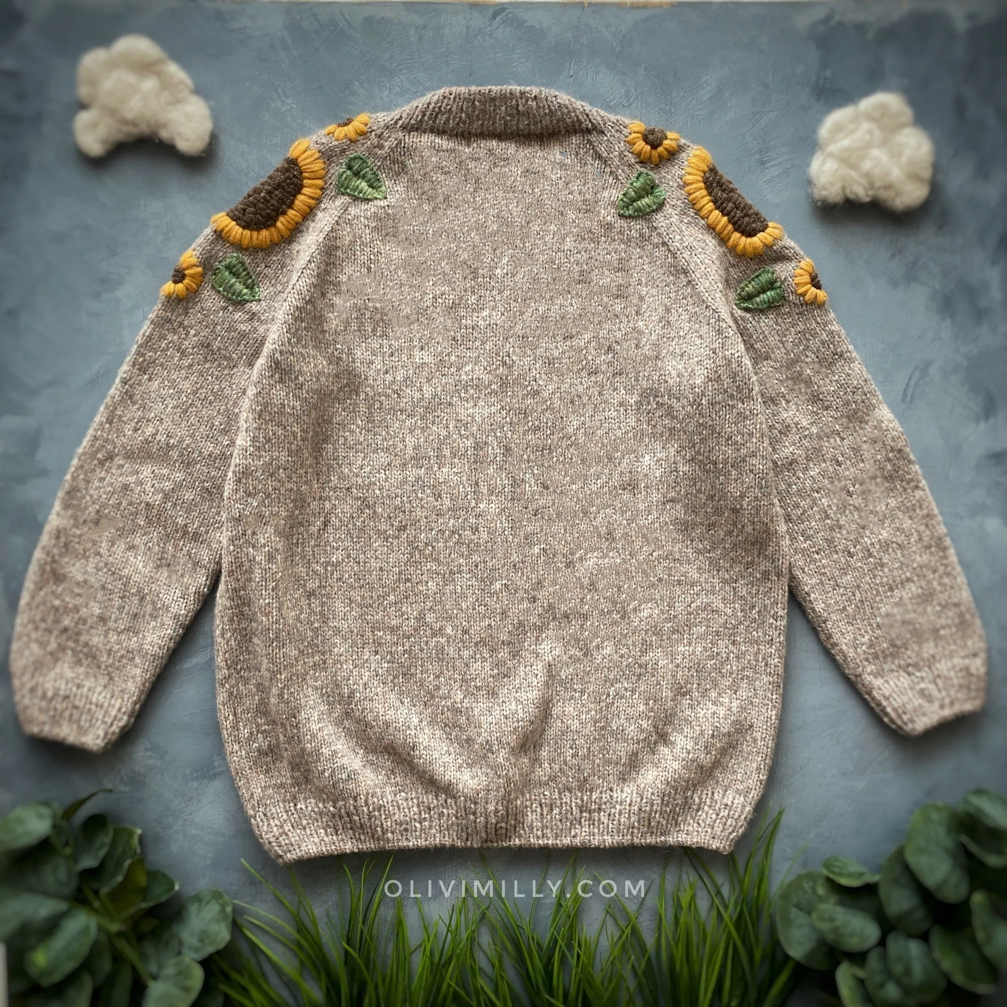 Adult cardigan Sunflowers | Beigebrown