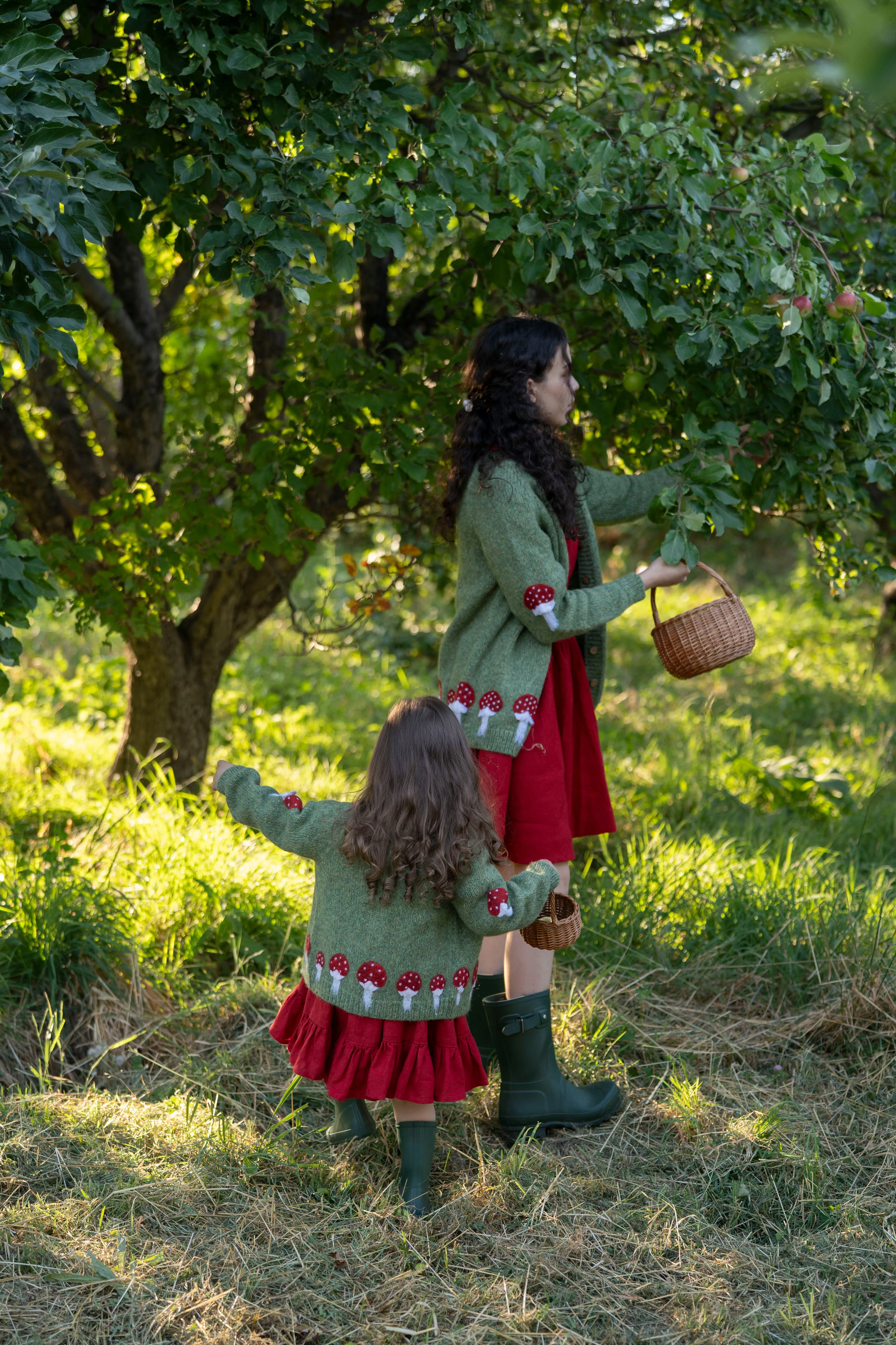 Adult Mushrooms cardigan | Moss Green