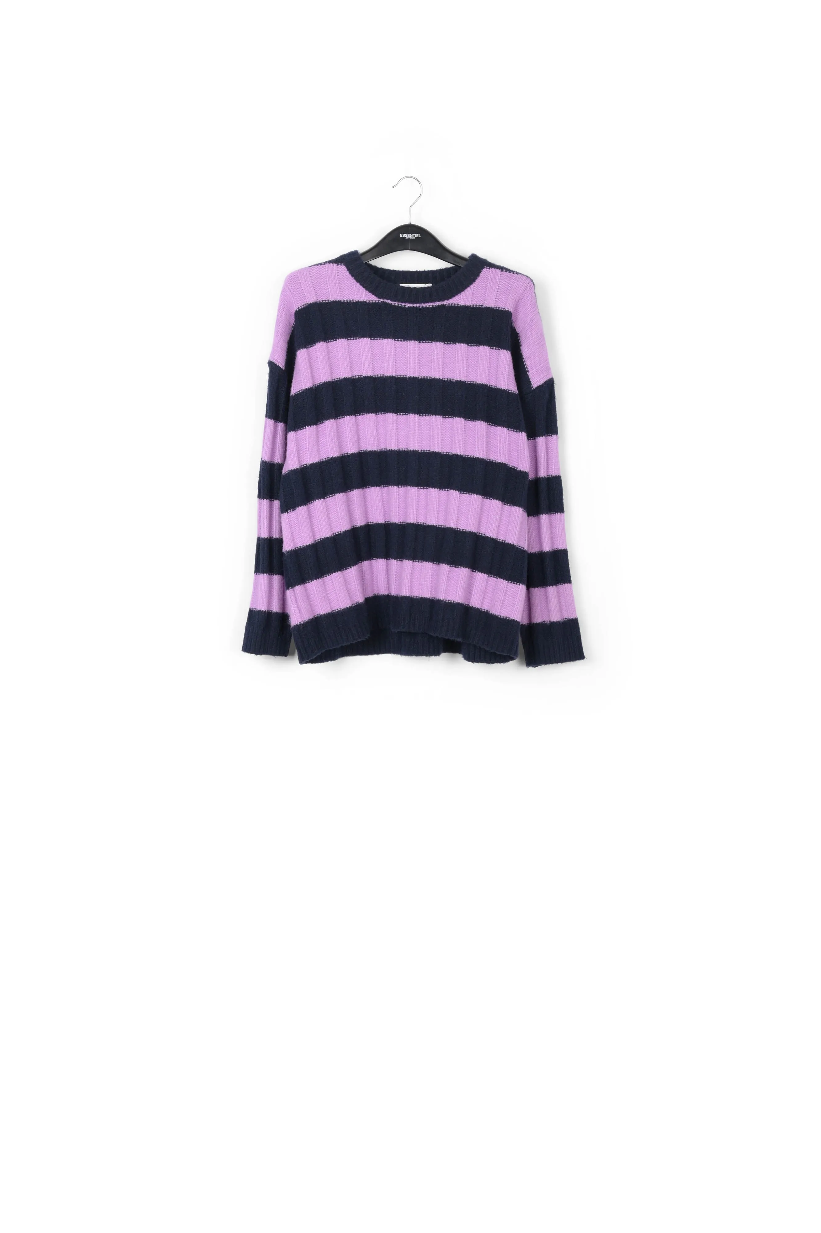 Aqueen sweater