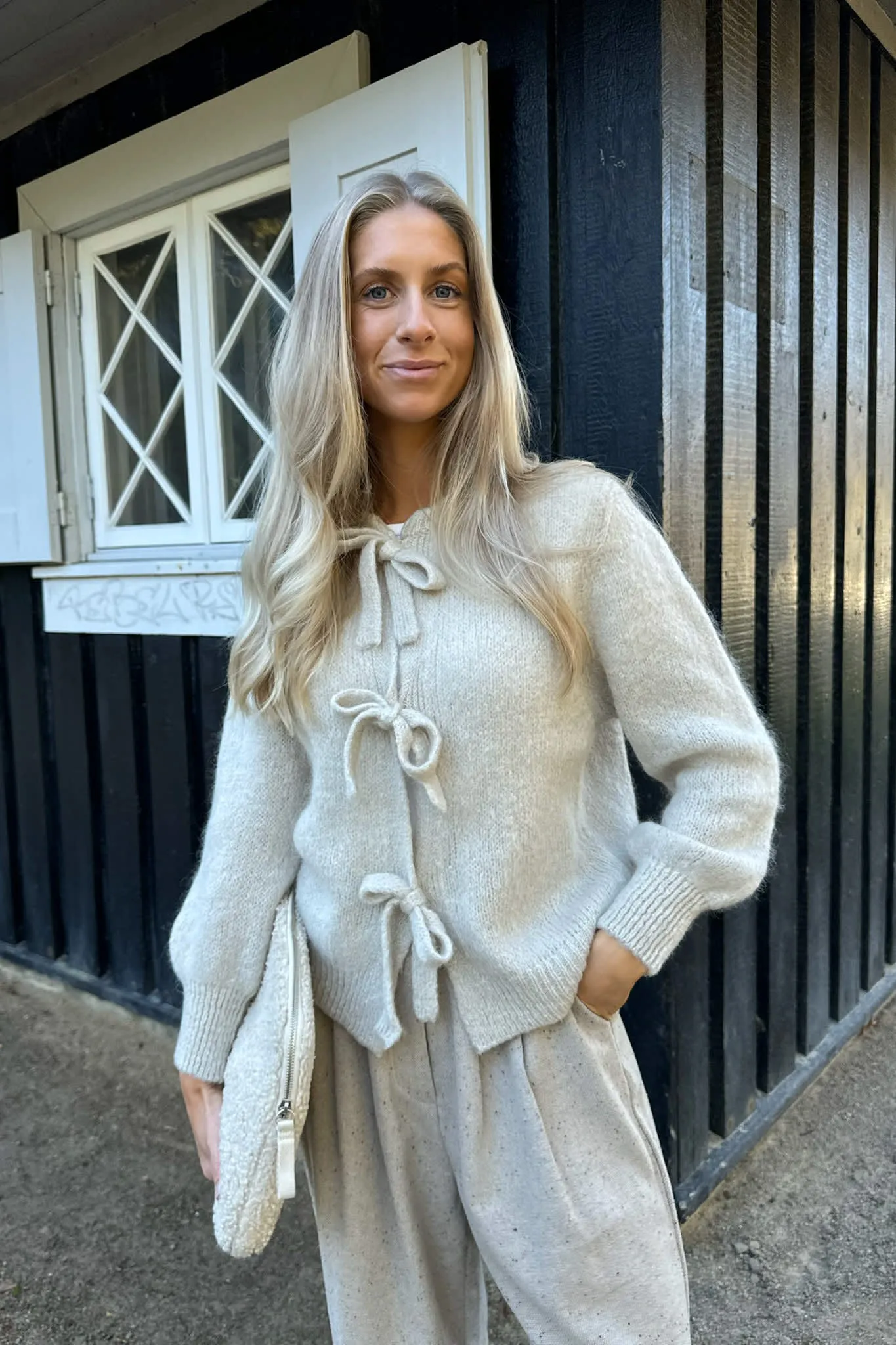BaileyIC Cardigan - Beige