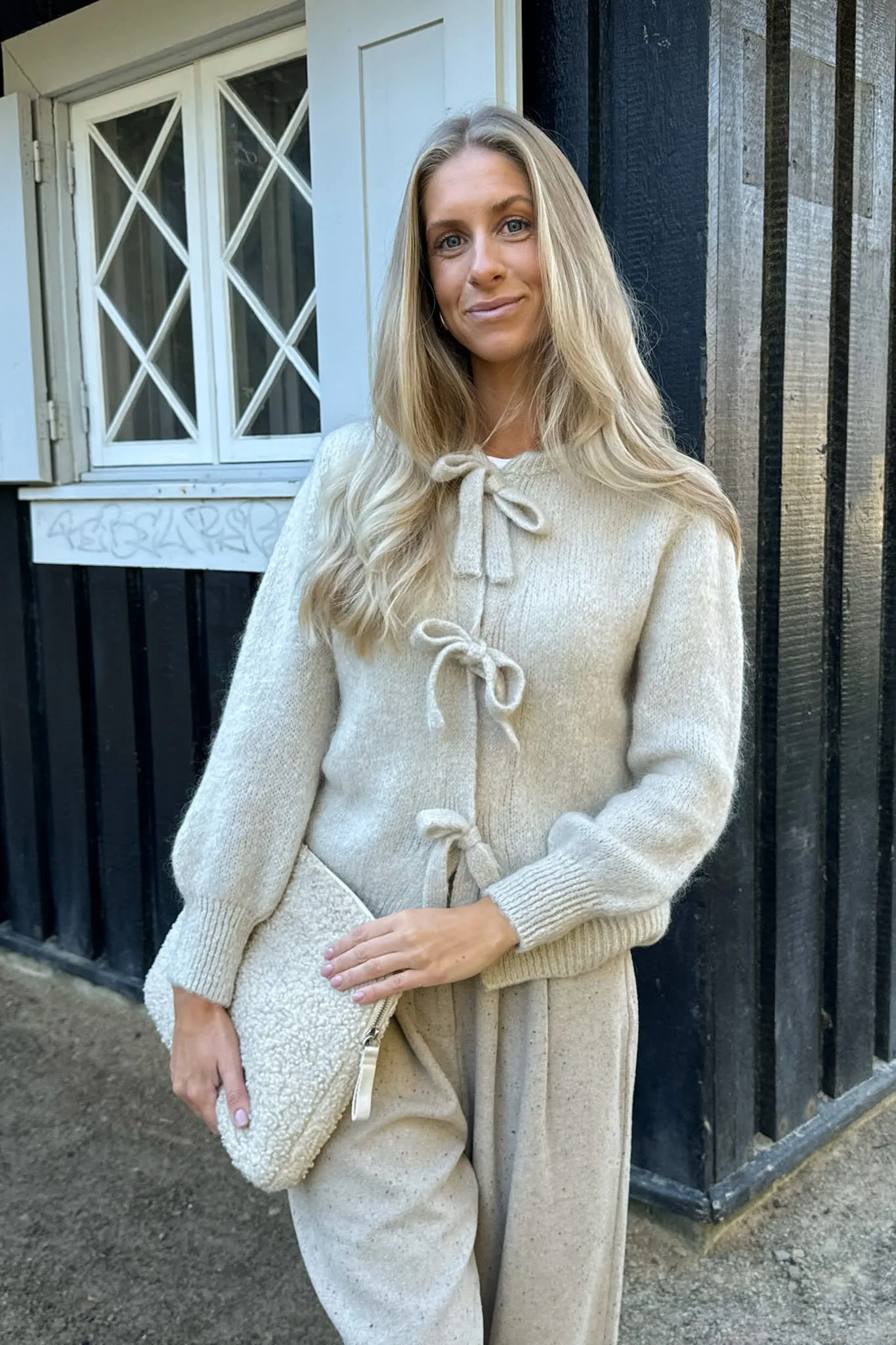 BaileyIC Cardigan - Beige