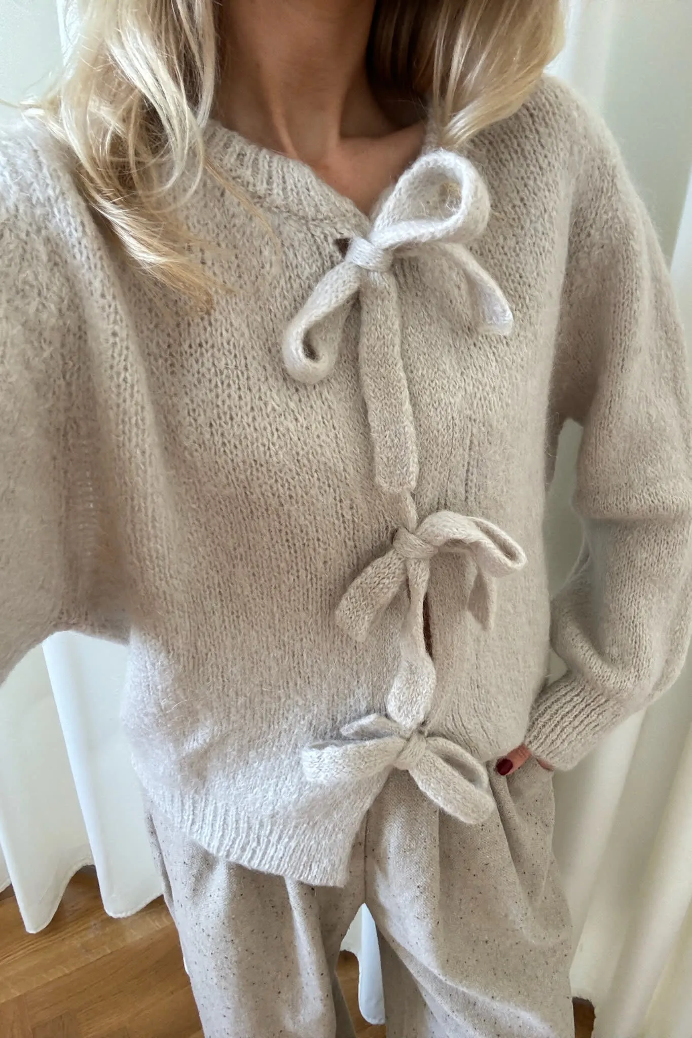 BaileyIC Cardigan - Beige