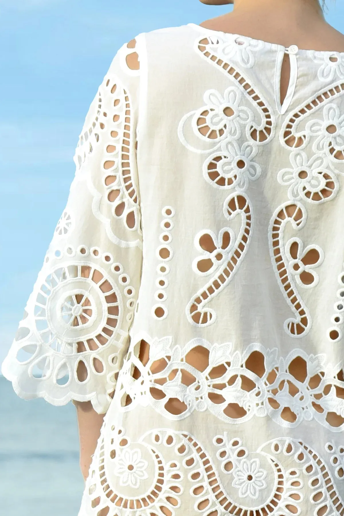 Can't Feel The Lace Dress - White