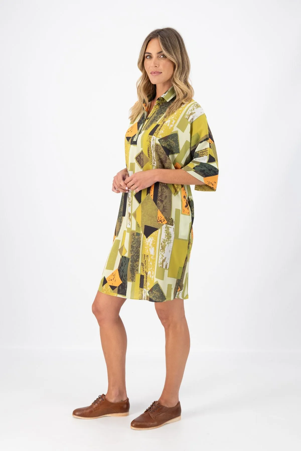 Casco Estilo Shift Dress Splice