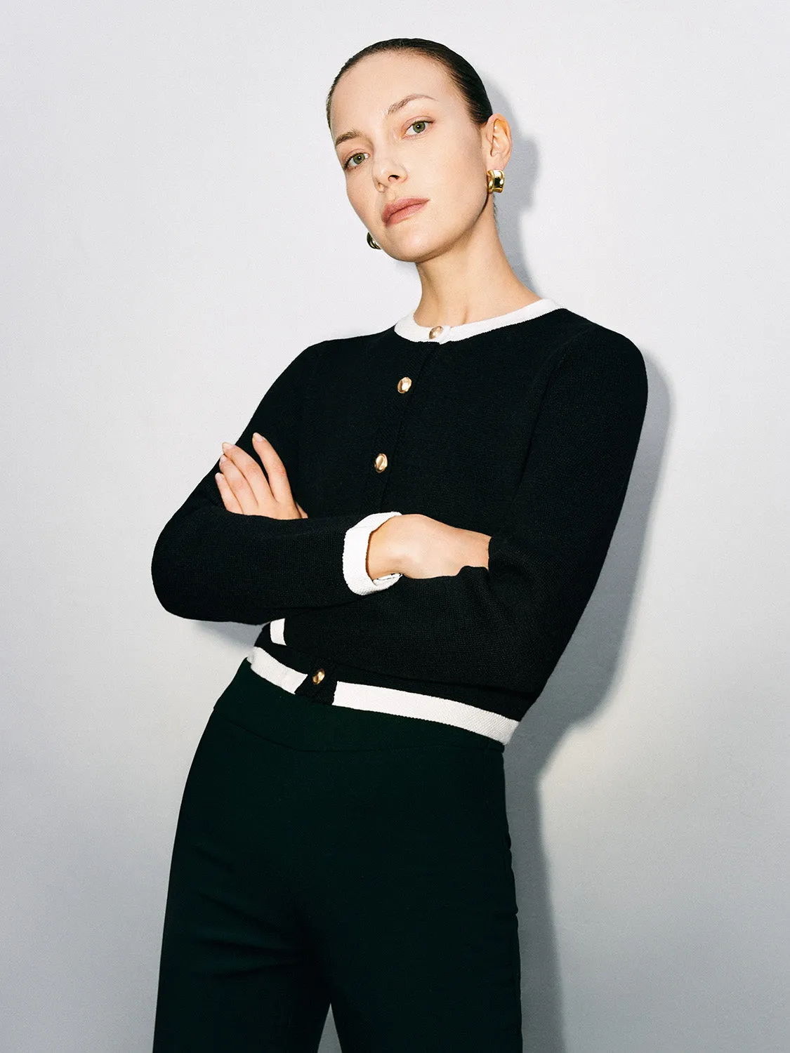 Collared Neck Knitted Cardigans