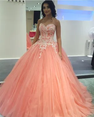 Coral Tulle White Appliques Ball Gown Quinceanera Dresses Strapless Sweet 16 Dresses Beaded Vestidos De 15