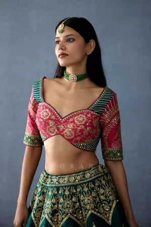 Dahlia Nuri Blouse