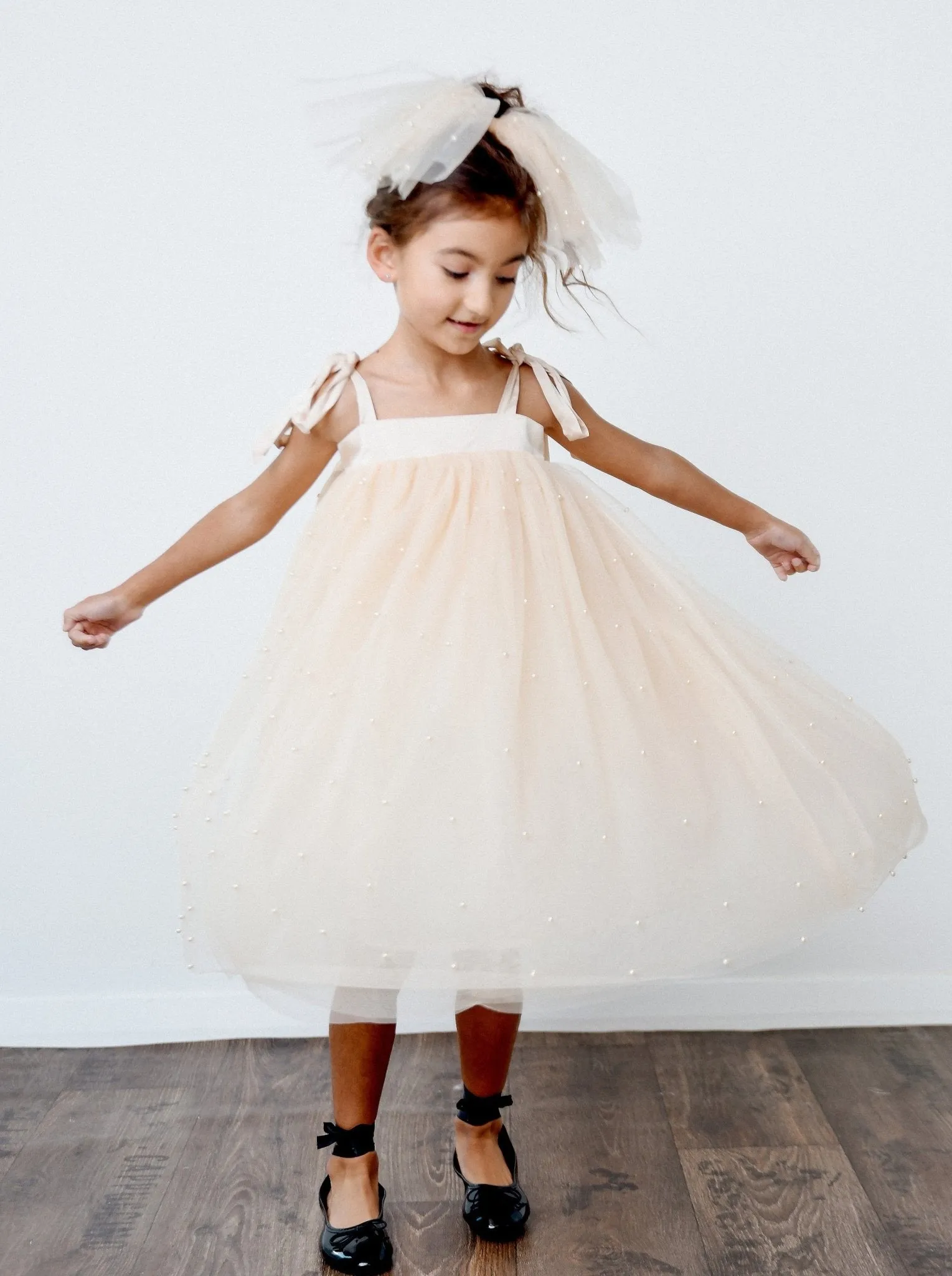DOLLY Pearl Tulle Tiered Hair Bow - Cream