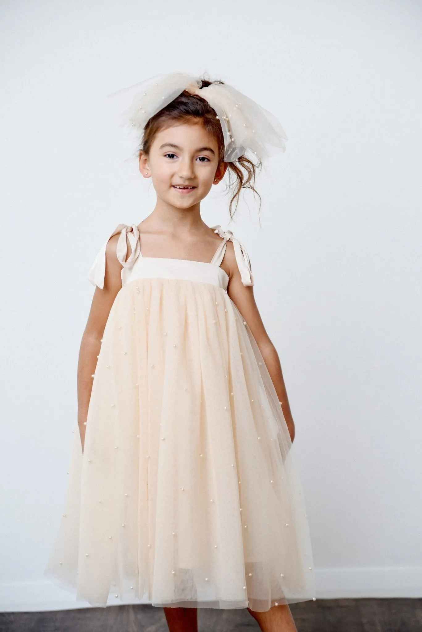 DOLLY Pearl Tulle Tiered Hair Bow - Cream