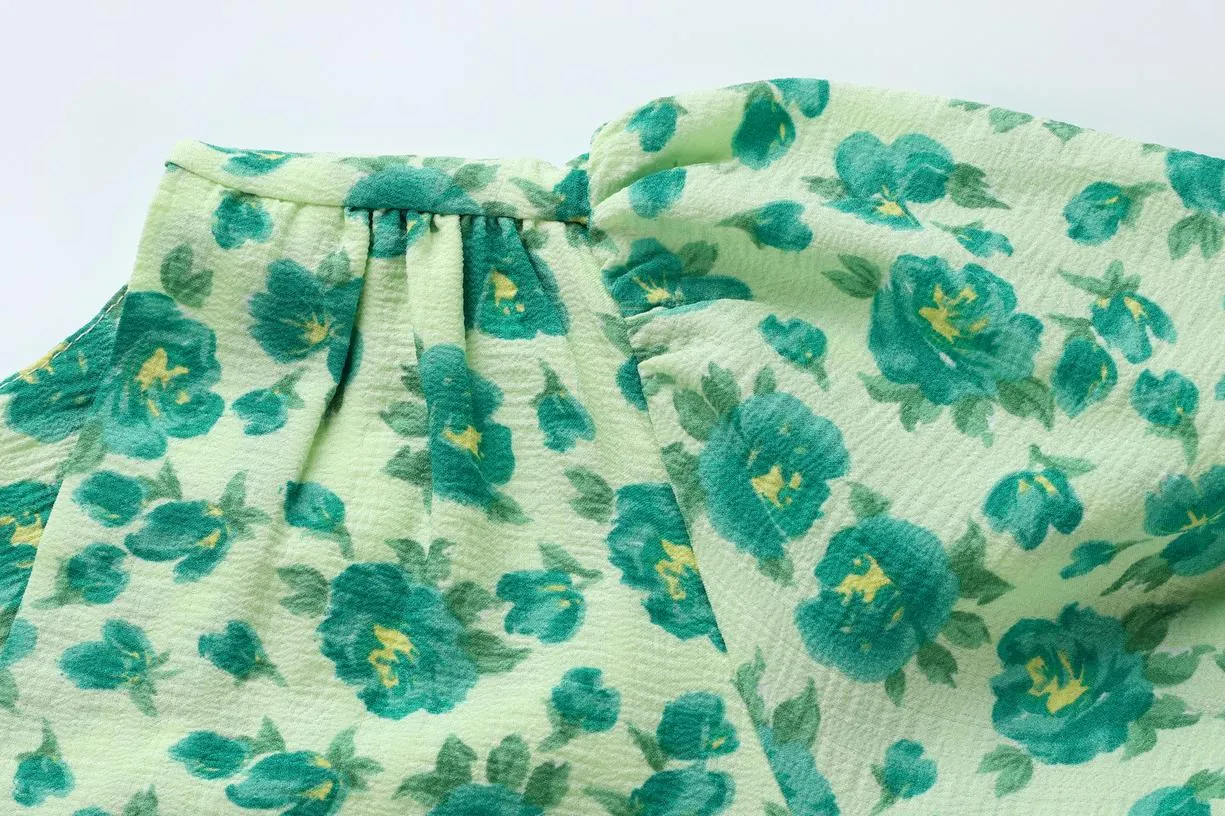Elegant A-line Elastic-waisted Tea Dress with V-neck and Floral Design