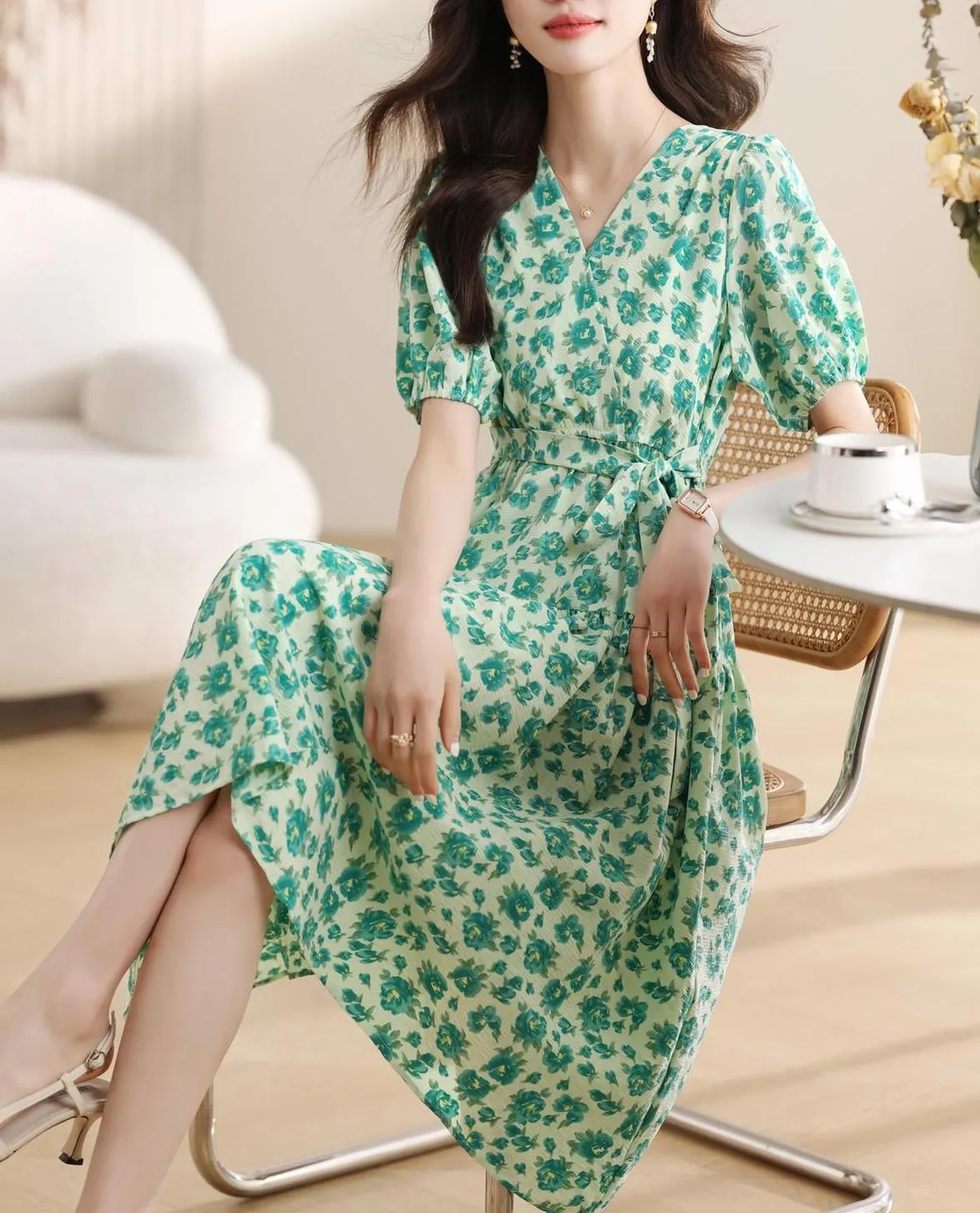 Elegant A-line Elastic-waisted Tea Dress with V-neck and Floral Design