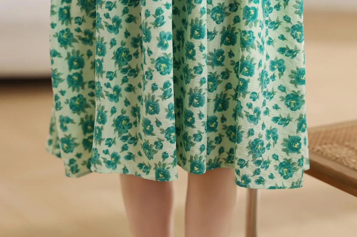 Elegant A-line Elastic-waisted Tea Dress with V-neck and Floral Design