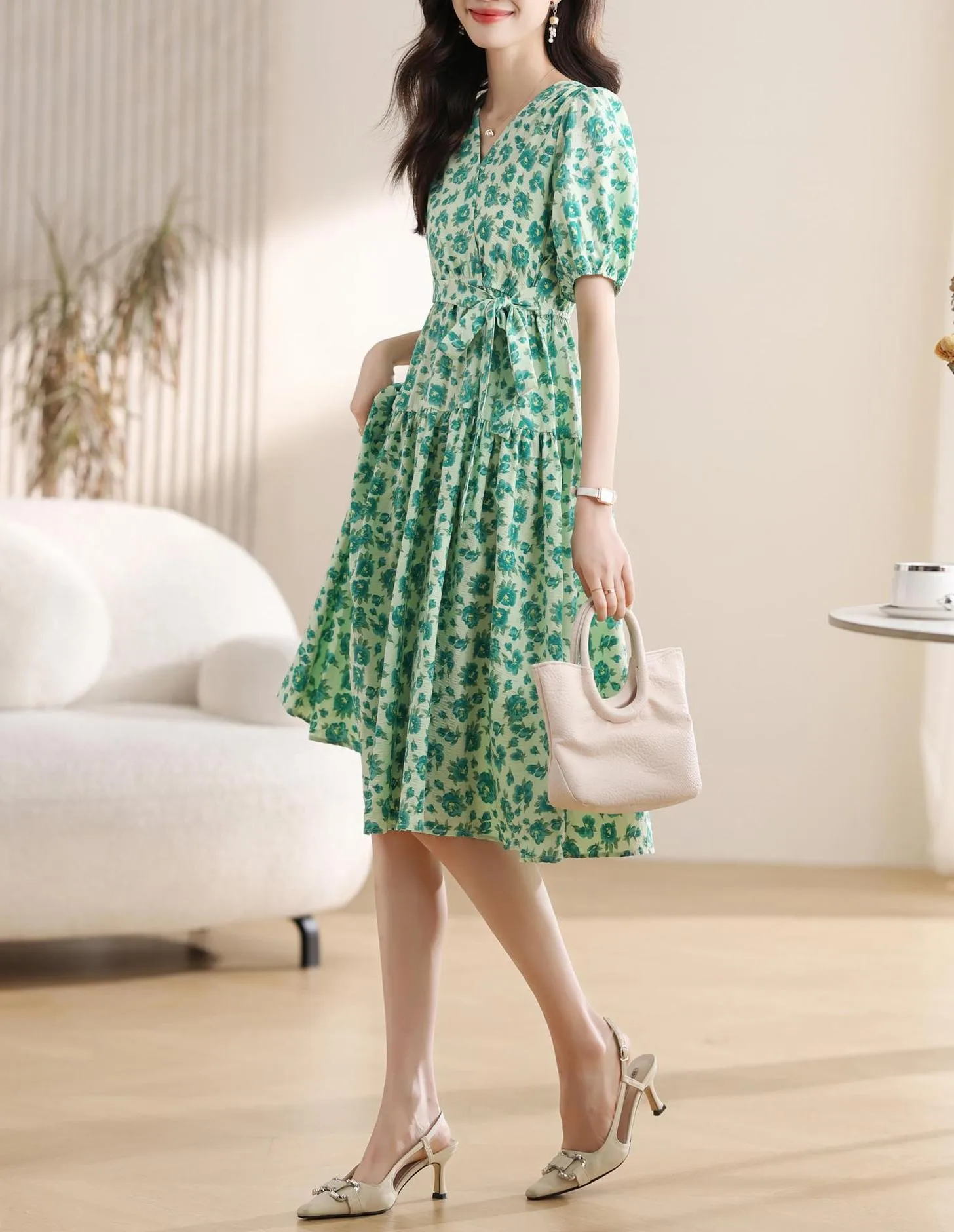 Elegant A-line Elastic-waisted Tea Dress with V-neck and Floral Design