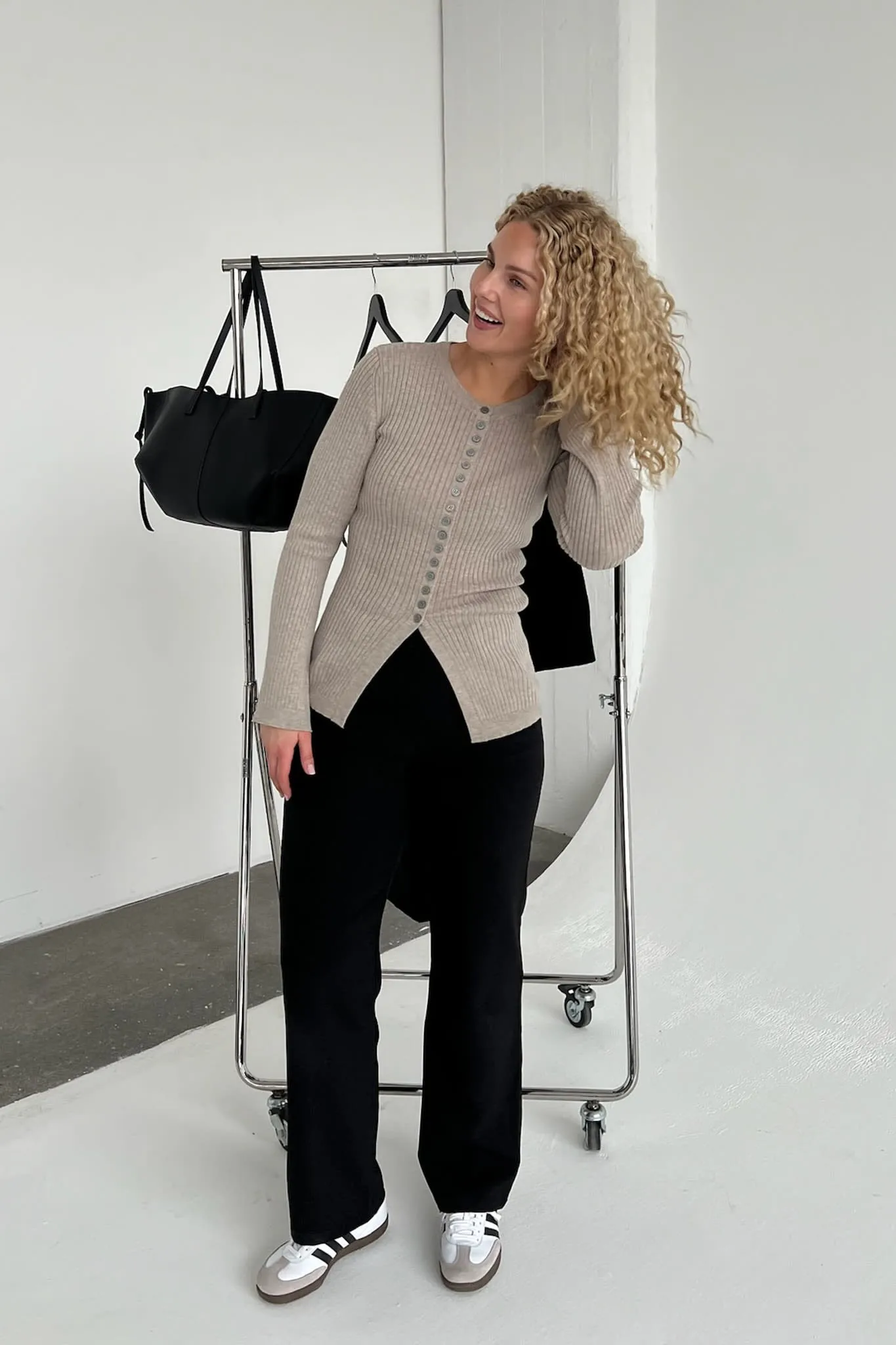 ElmaIC Cardigan - Lysebrun