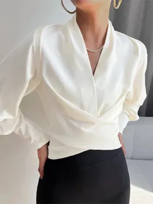 Elyse | Elegante Wikkelblouse met Lange Mouwen