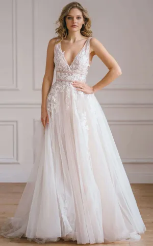 Ethereal Floor-length Sleeveless Lace A Line Deep-V Back Wedding Dress with Appliques-716284