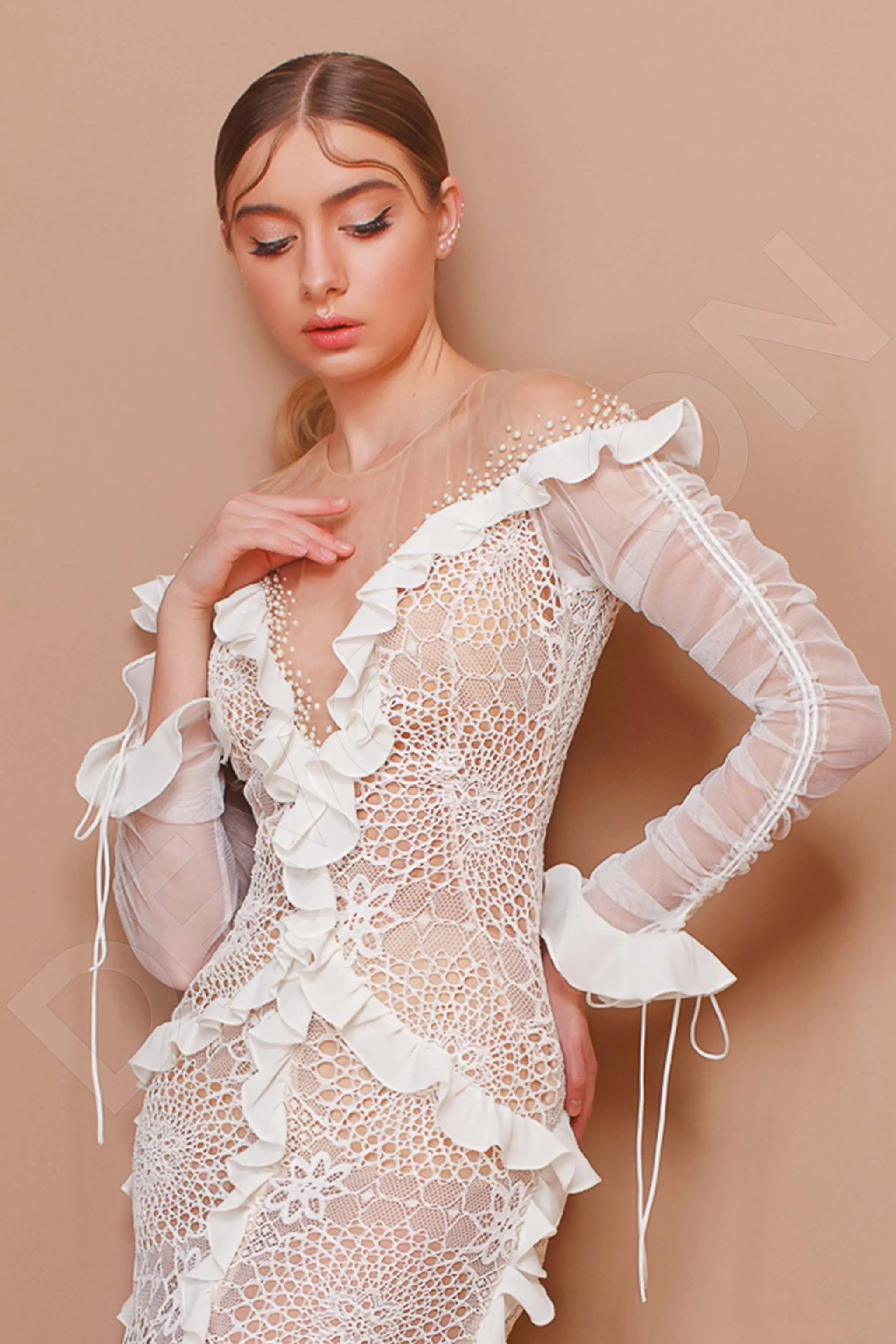 Flanelia Sheath/Column Illusion Milk Wedding dress