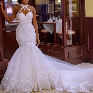 Floral Pattern Sleeveless Halter Tulle Train Wedding Dress