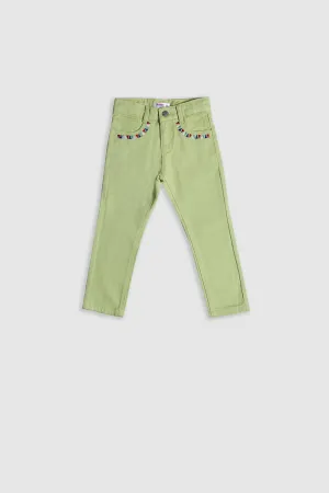 GIRL'S TWILL PENT EMB. - TRIANGLE