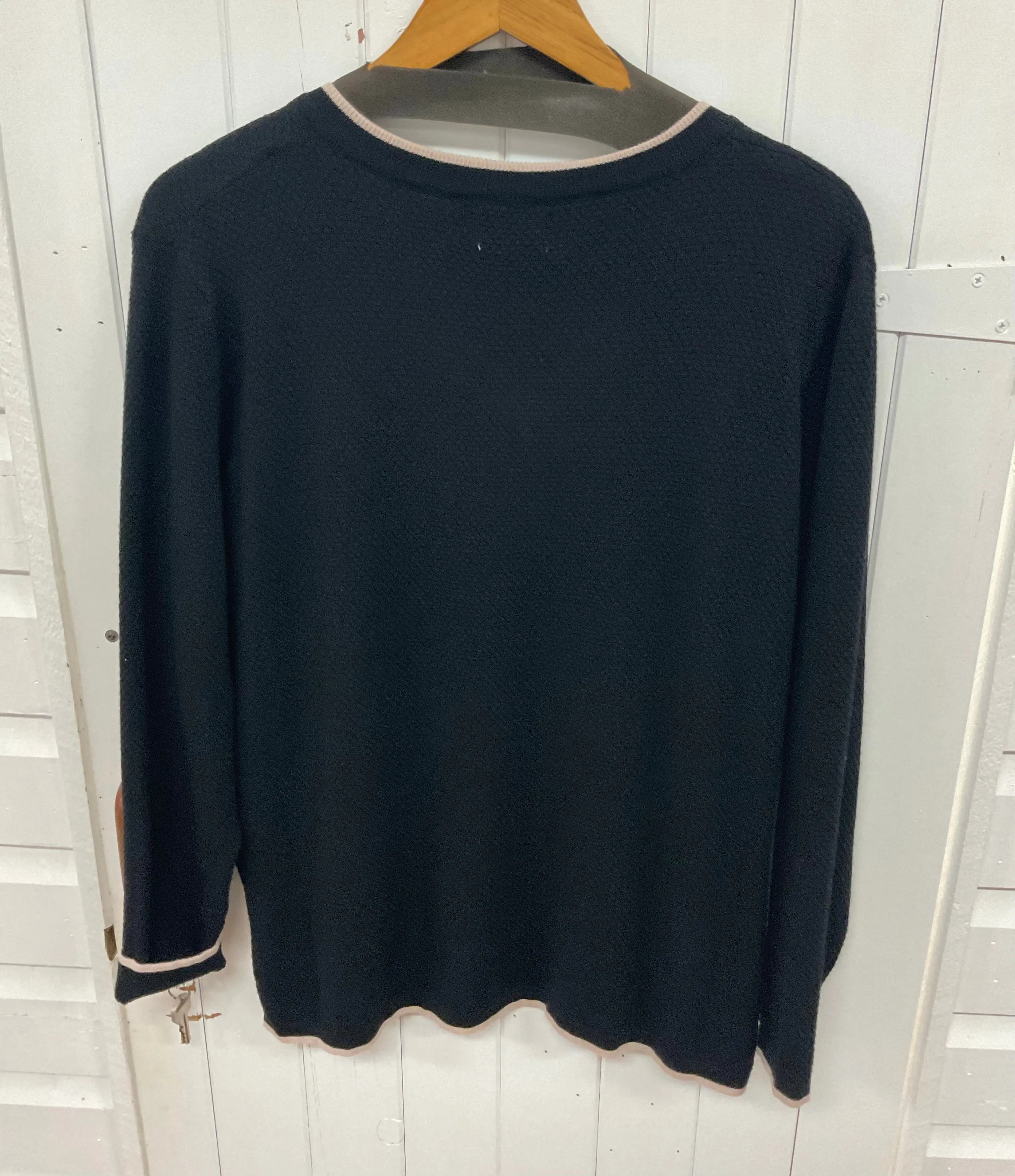 Holly V Neck Jumper In Black