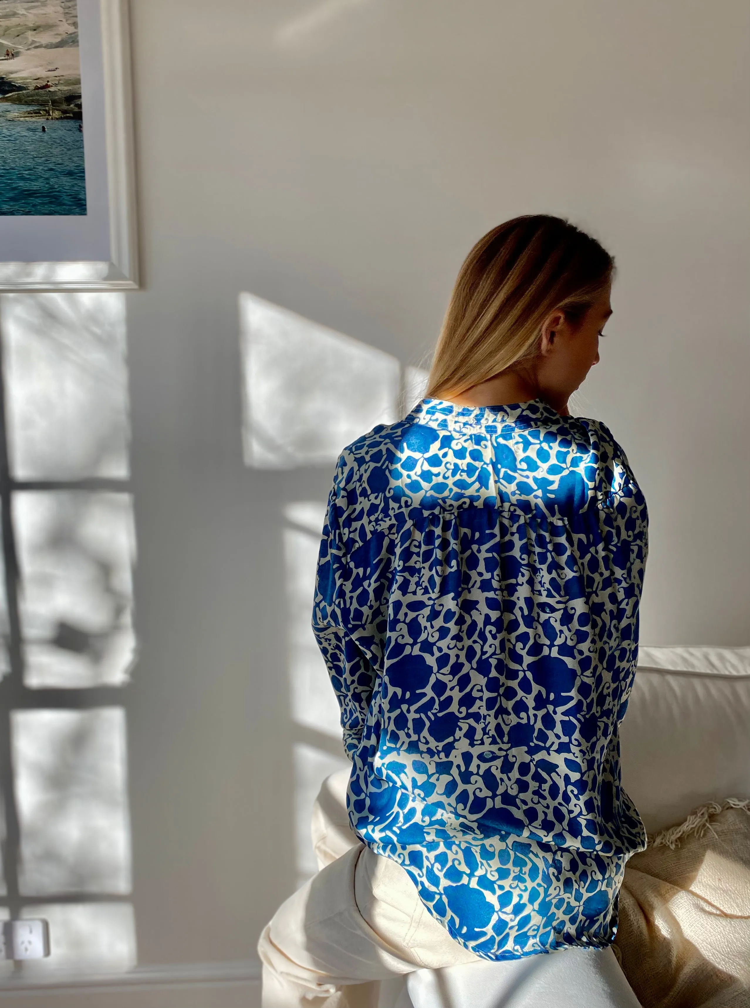 HOTEL The Fleurs Silk Blouse in Sapphire