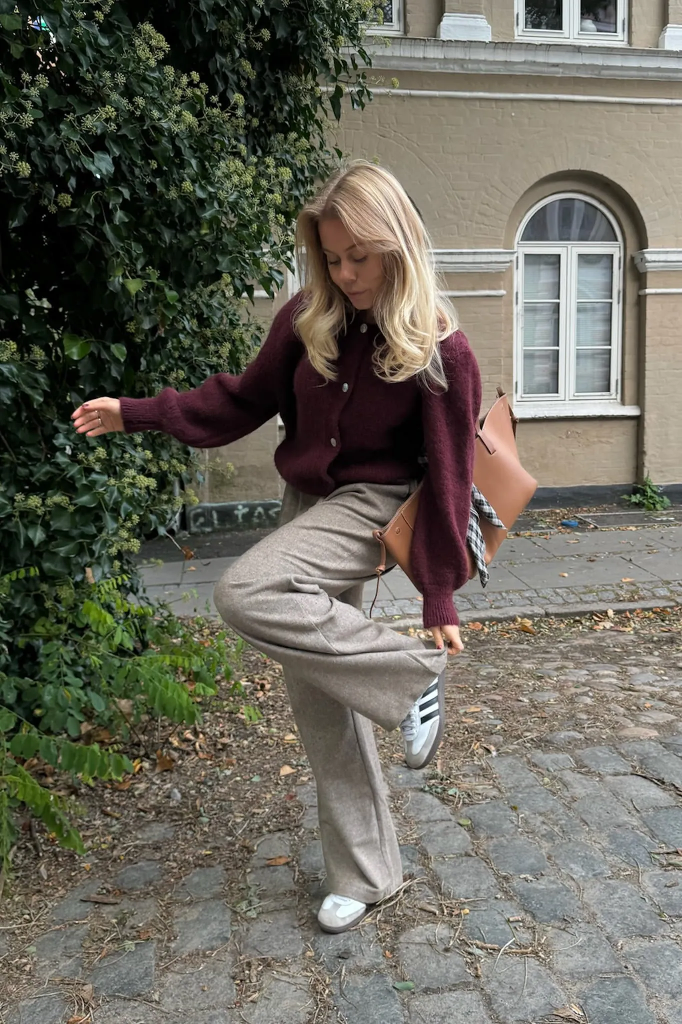IdaIC Cardigan (Forudbestilling lev. uge 10) - Bordeaux