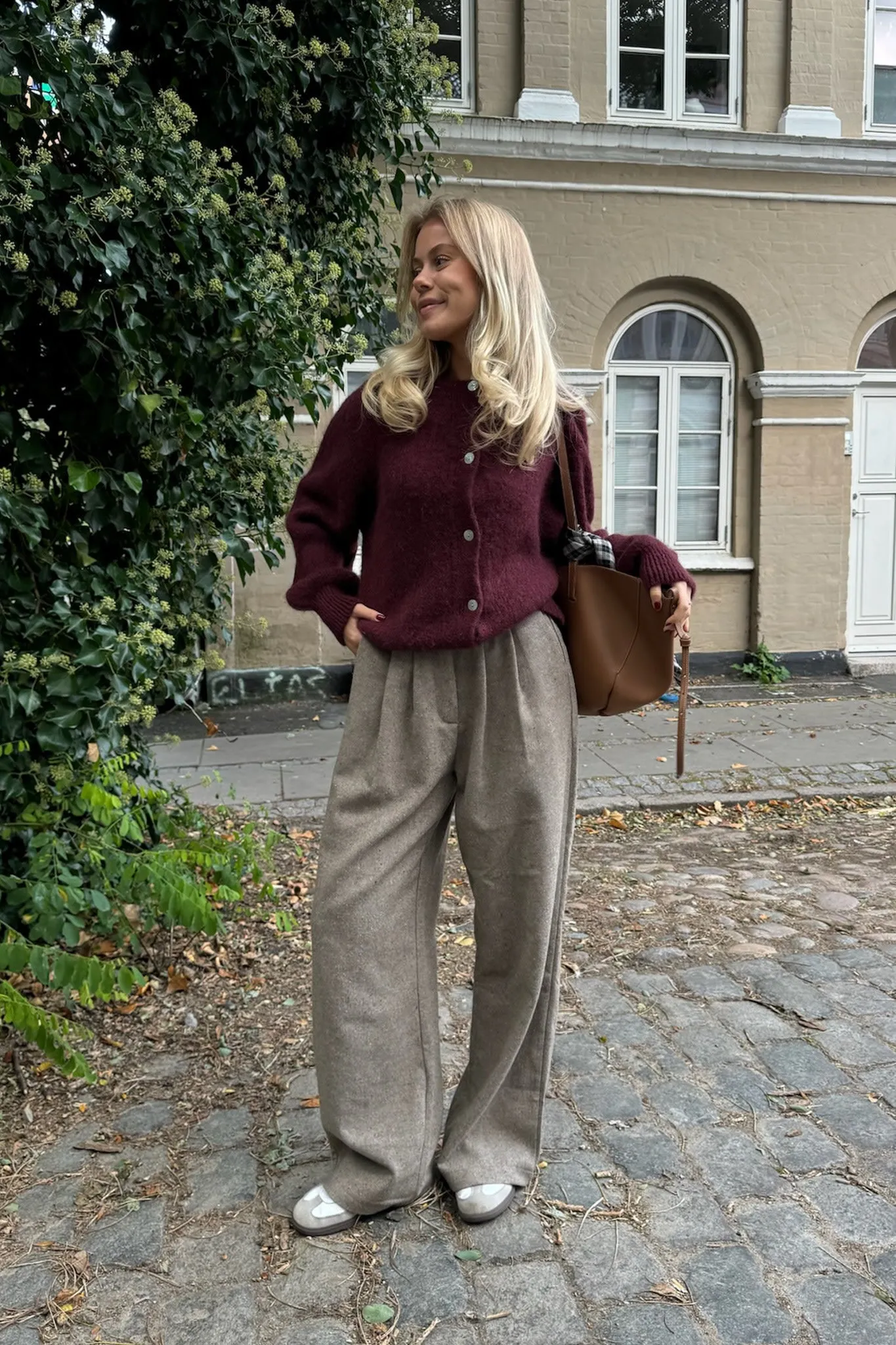 IdaIC Cardigan (Forudbestilling lev. uge 10) - Bordeaux