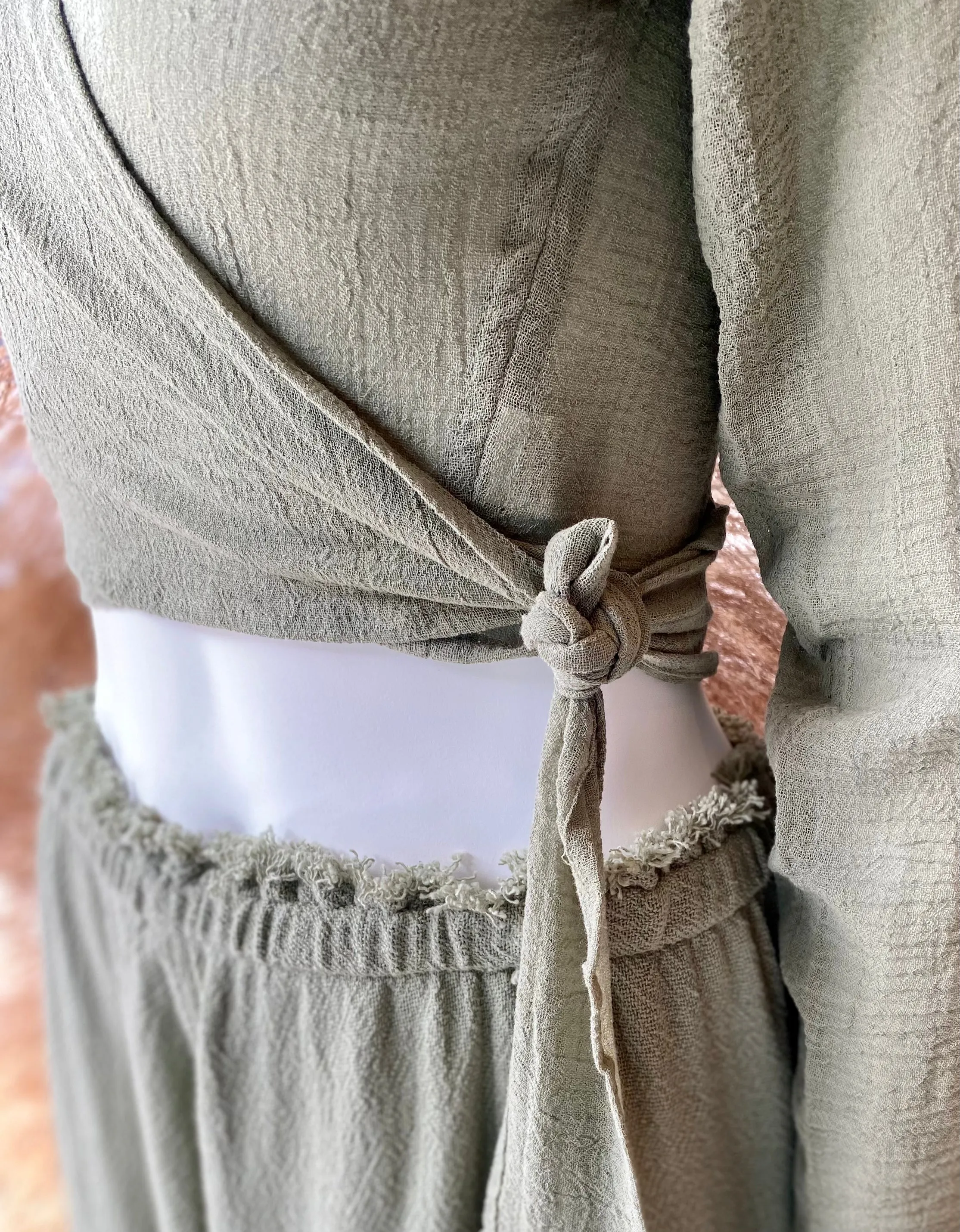 Lahun Wrap Top
