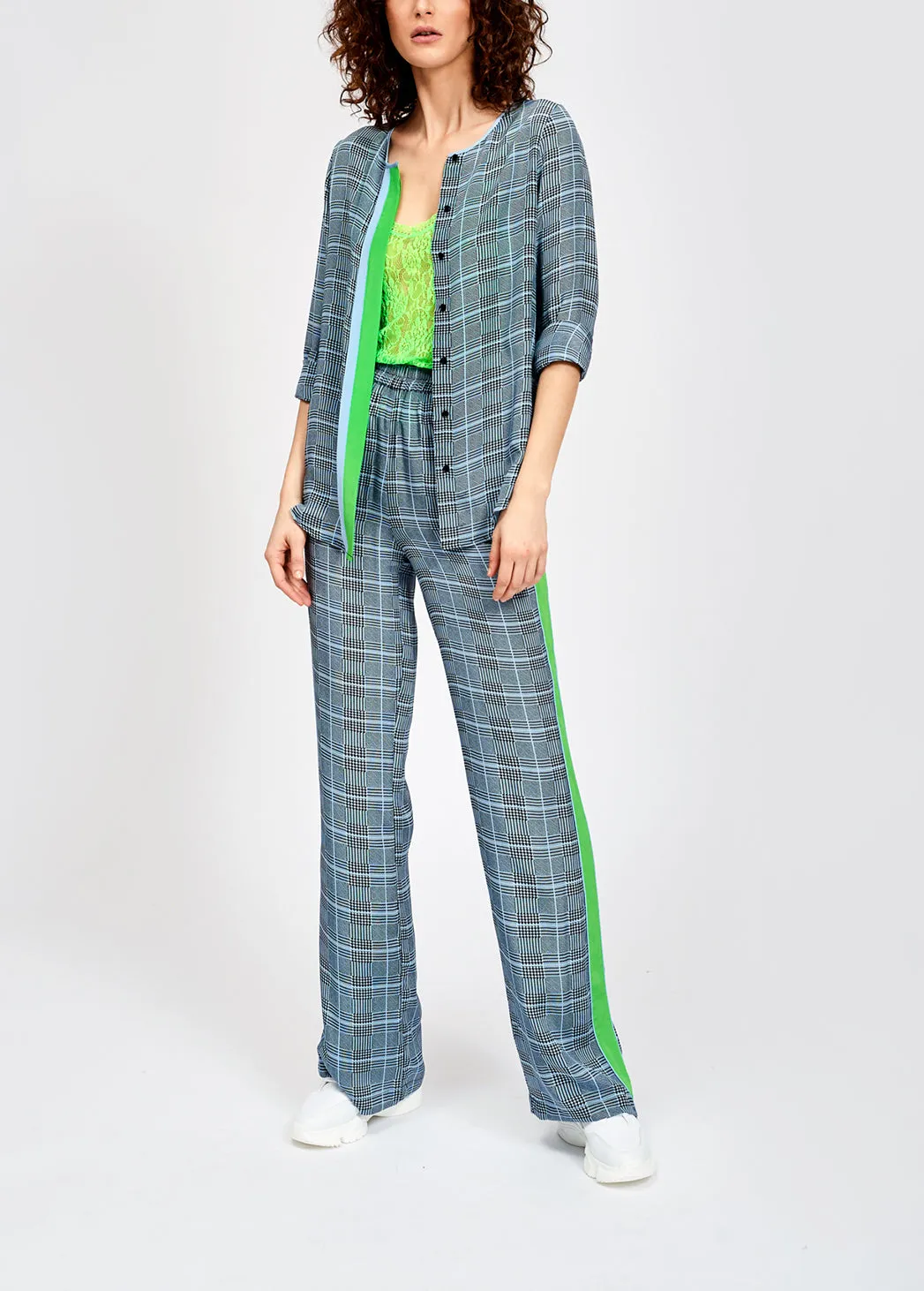 Large check blue print blouse with contrasting stripe