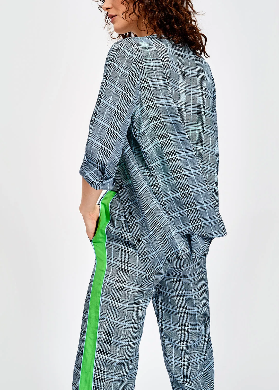 Large check blue print blouse with contrasting stripe