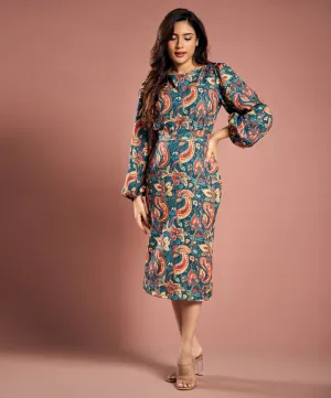 Long Sleeve Detailed Printed Shift Dress