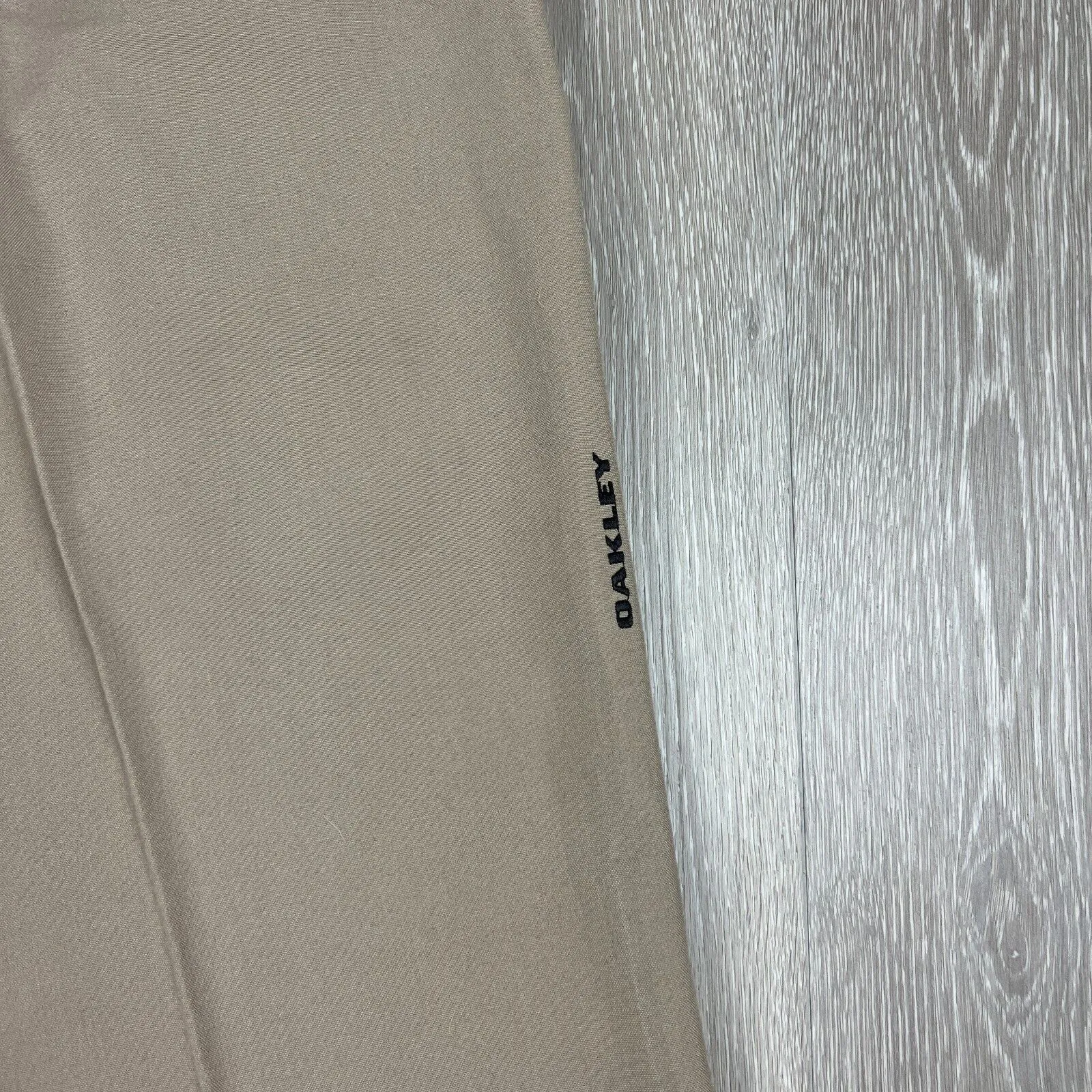 Oakley Mens Beige Chinos Size 36
