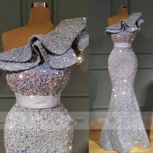 One Shoulder Backless Blet Dress
