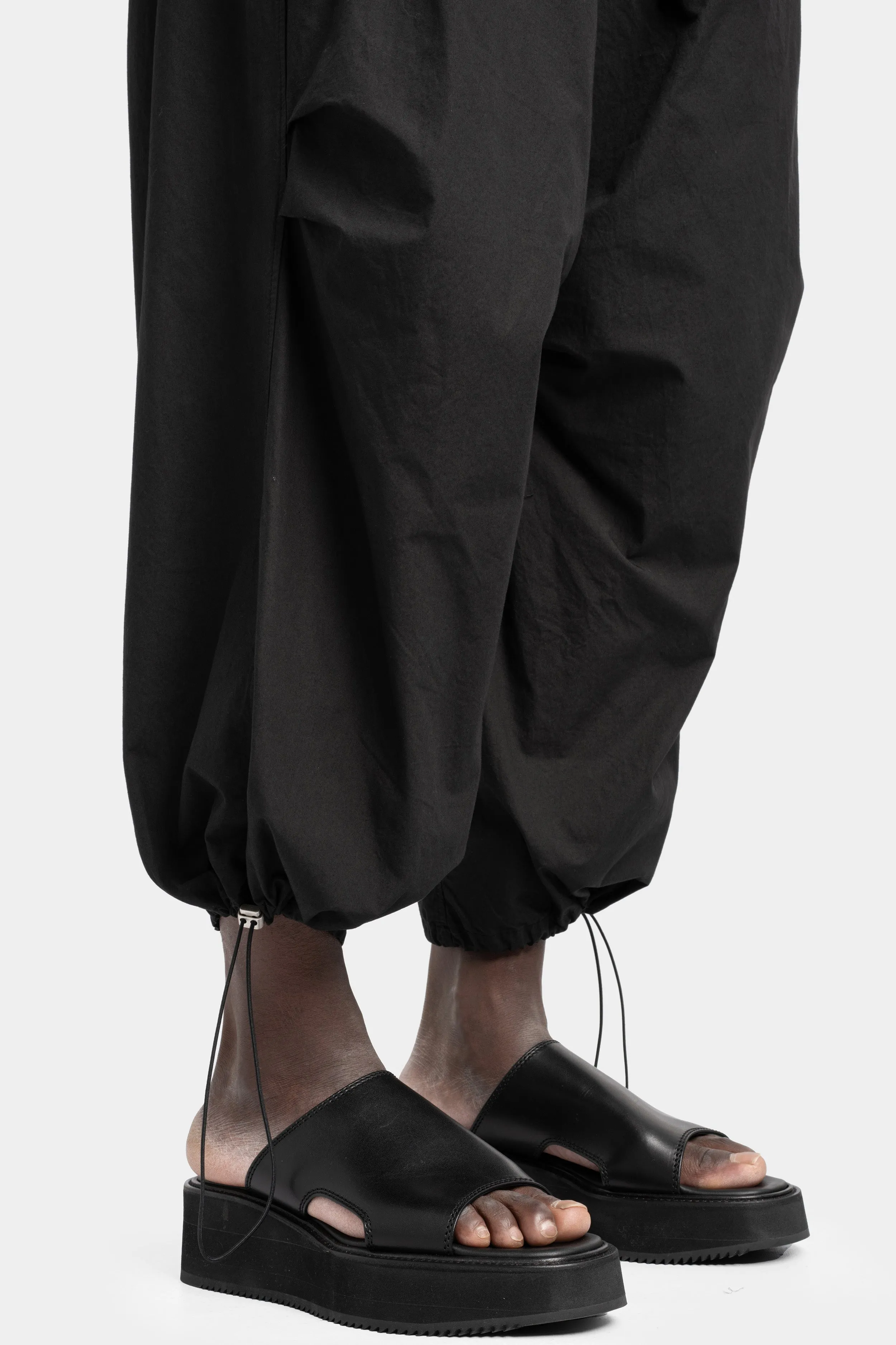 Parachute pants, Black
