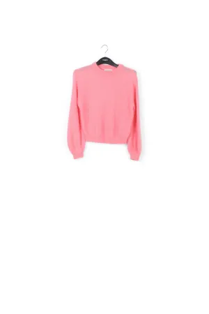 Pink knit sweater with voluminous sleeves
