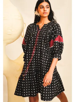 Pipli Shift Dress
