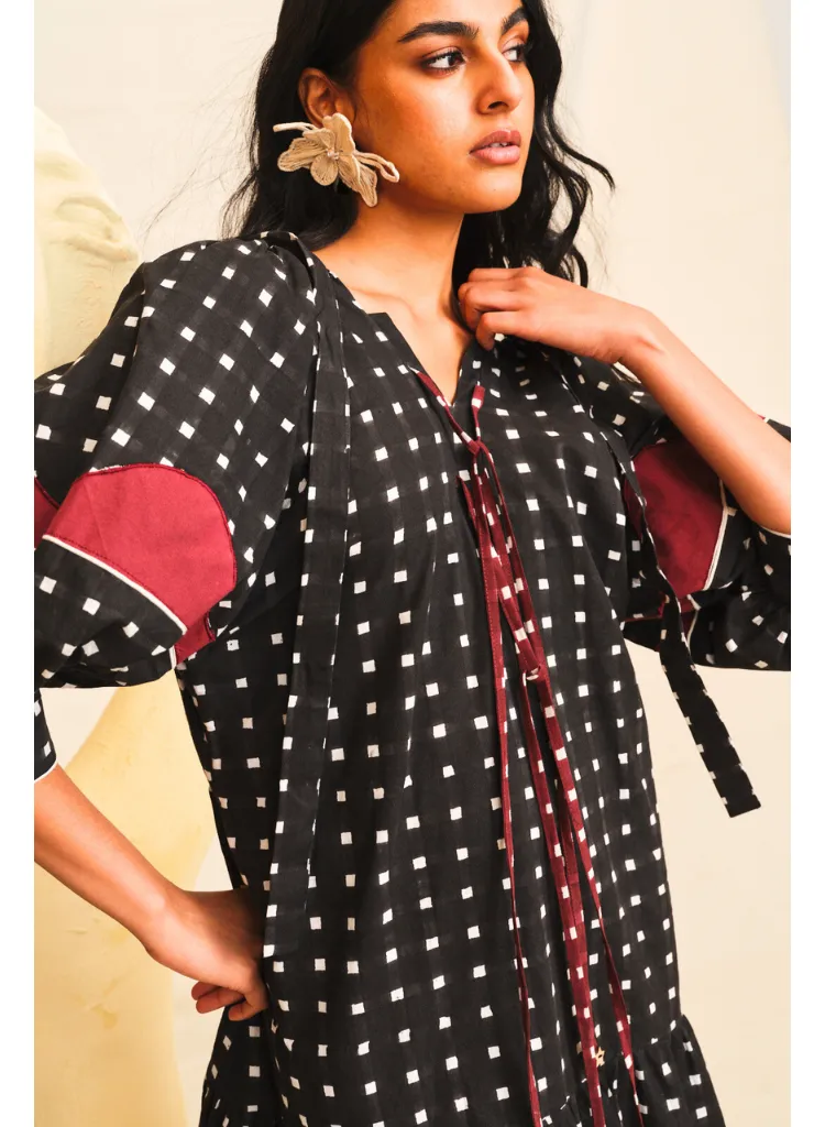Pipli Shift Dress