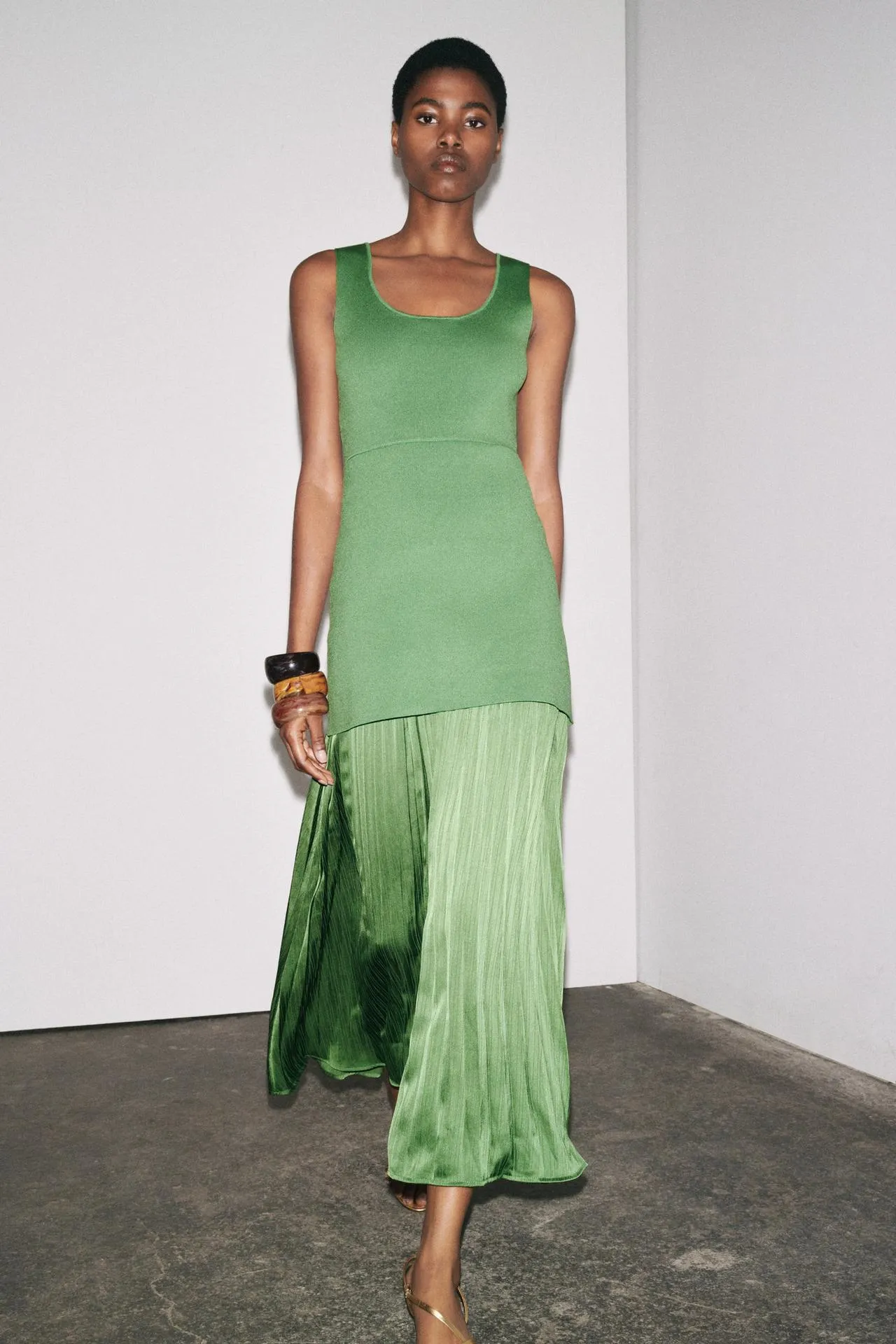 Pleated knit combination dress
