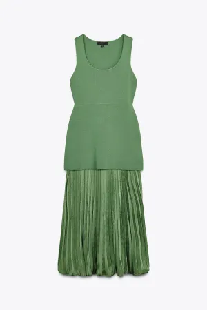 Pleated knit combination dress