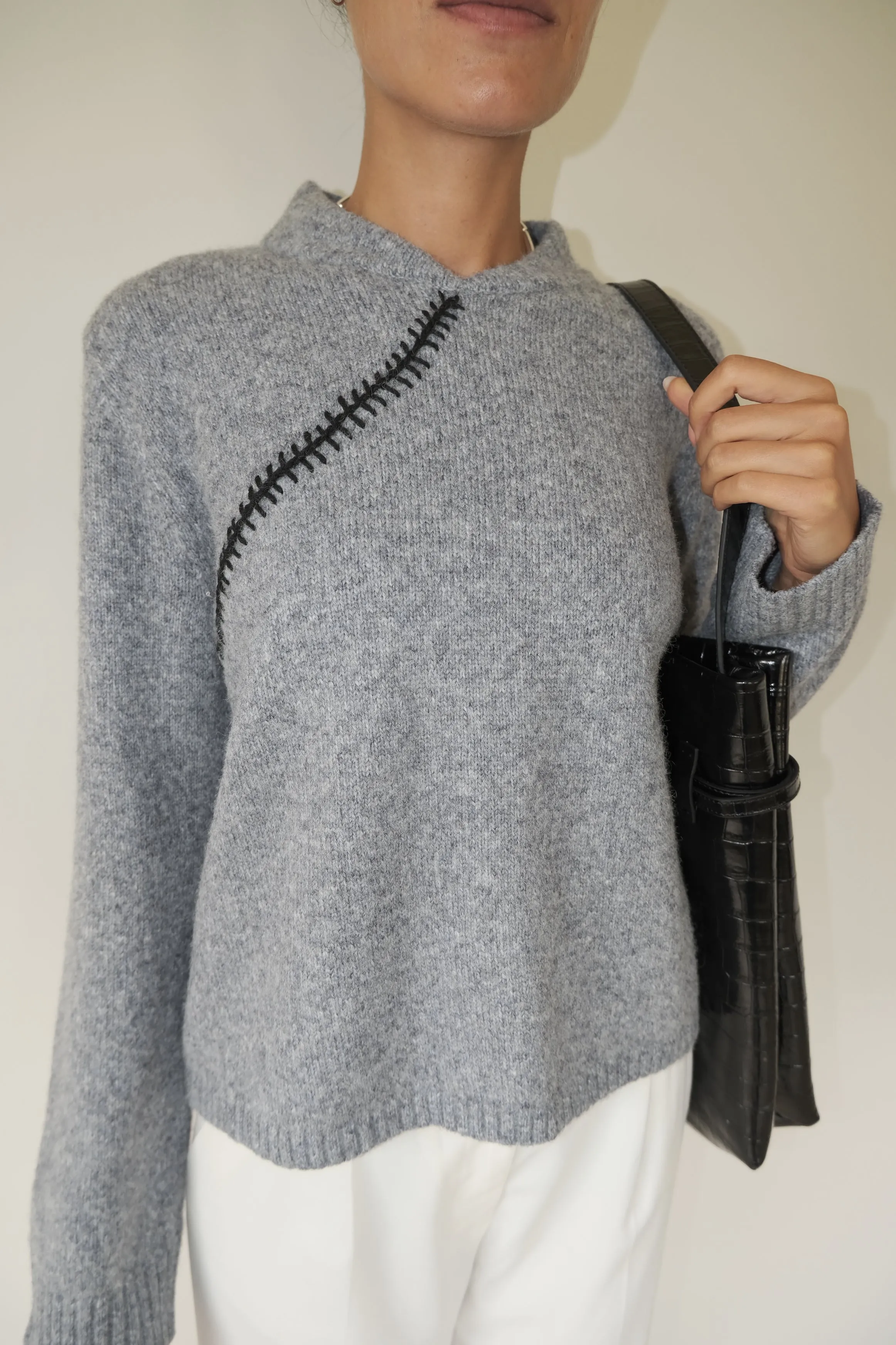 pull anthracite minnie