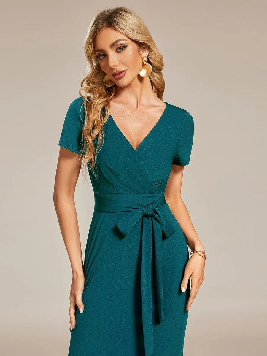 Robe décontractée fourreau à col en V et à taille nouée à manches courtes(Vente finale)