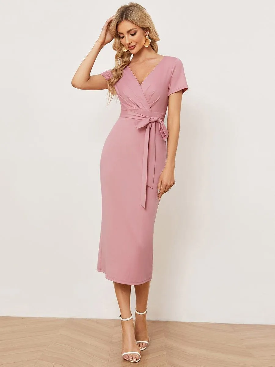 Robe décontractée fourreau à col en V et à taille nouée à manches courtes(Vente finale)