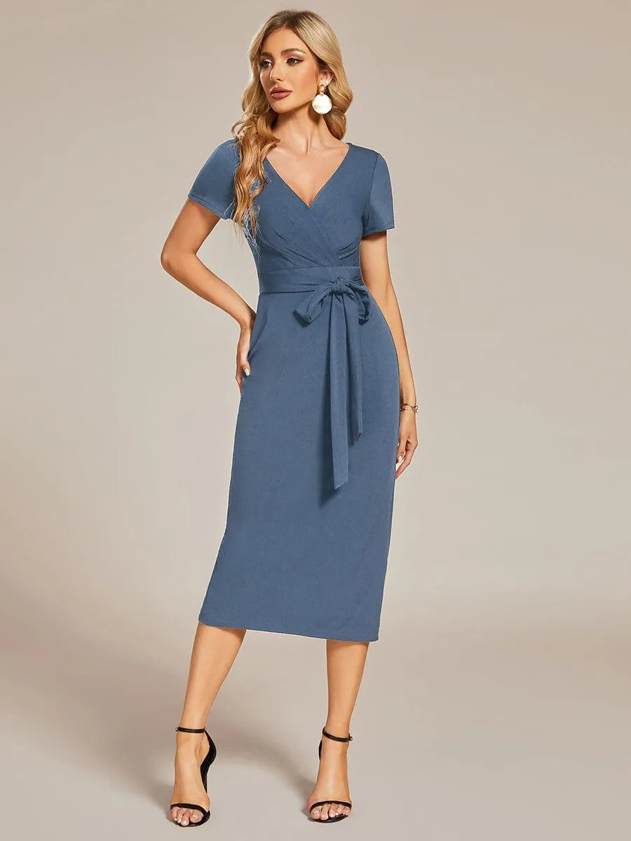 Robe décontractée fourreau à col en V et à taille nouée à manches courtes(Vente finale)