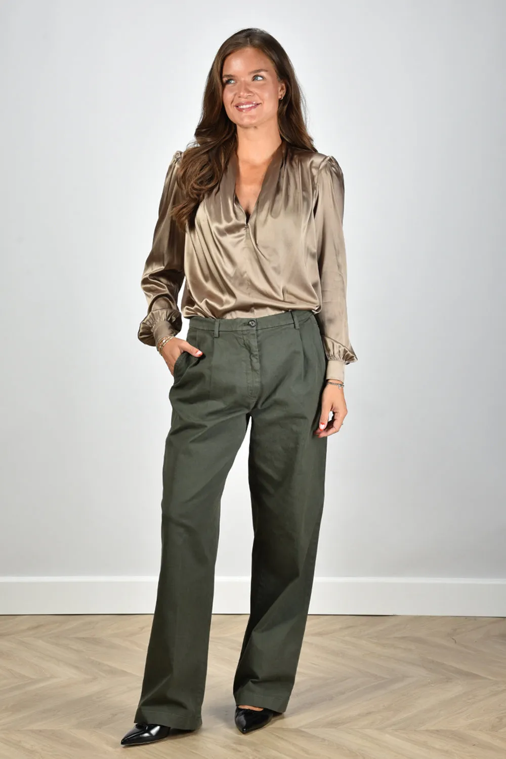 Sage & Ivy blouse Fonda Satin Silk taupe