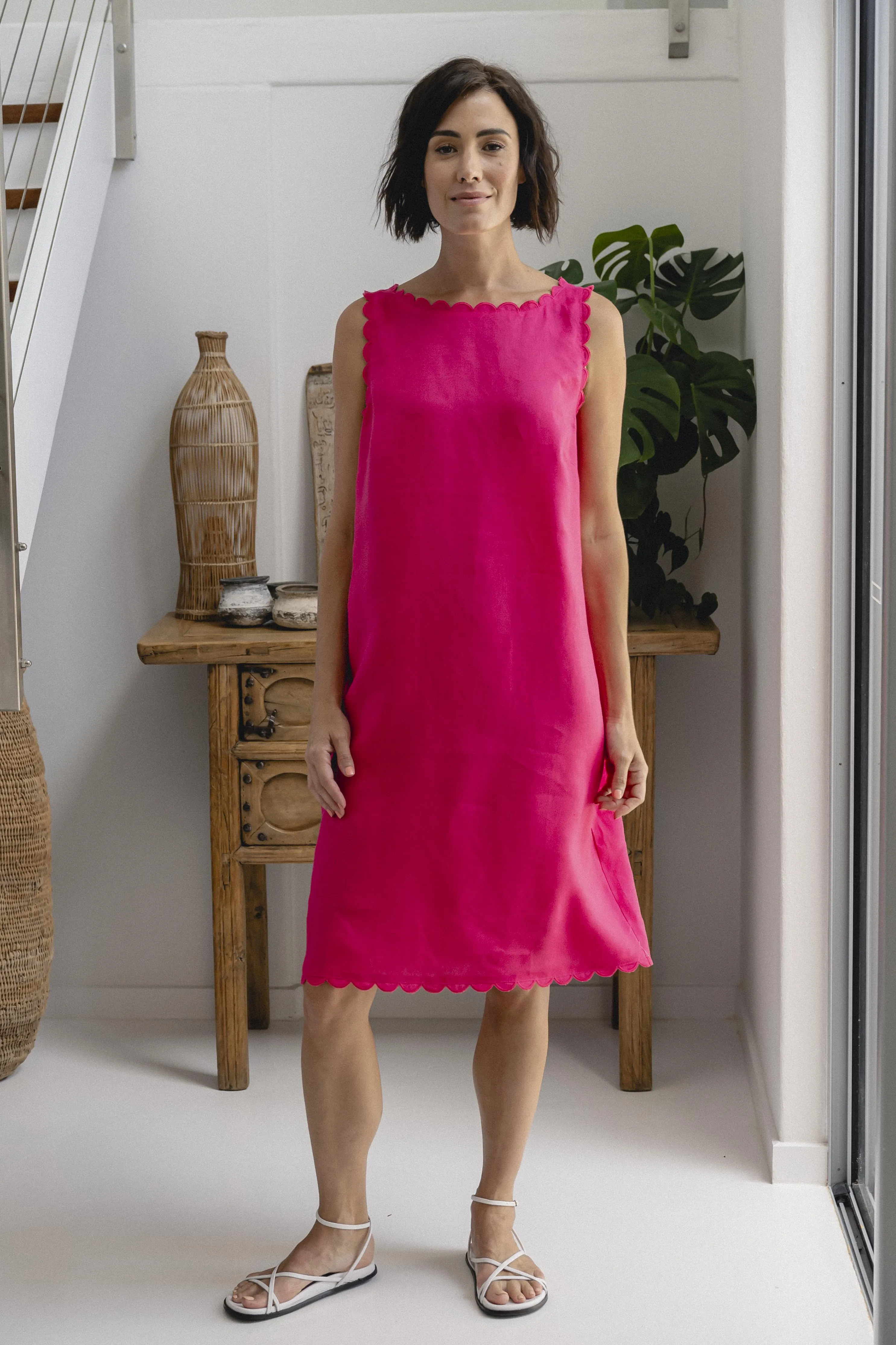 Scallop Edge Shift Dress - Pink